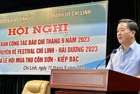 Ông Nguyễn Văn Kiên, Chủ tịch UBND Thành phố Chí Linh thông tin về sự kiện. Ảnh: Quỳnh Nga.