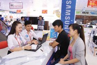 Cuộc sống của giới trẻ ngày càng gắn chặt với công nghệ số 