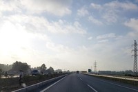 Đường cao tốc Hà Nội - Lạng Sơn sẽ góp phần tạo động lực phát triển kinh tế - xã hội khu vực Lạng Sơn nói riêng và vùng Đông Bắc nói chung. Ảnh: Đức Thanh