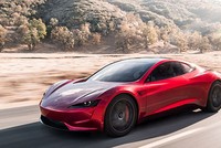 Tesla Roadster, xe điện thương mại nhanh nhất thế giới hiện nay. Ảnh:The Verge.