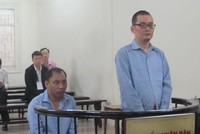 Hai bị cáo Trung Quốc tại tòa