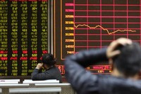 Quỹ đầu tư "tuyển quốc gia" mua vào, chứng khoán Trung Quốc ngắt đà lao dốc