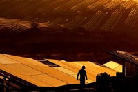 Ngành năng lượng mặt trời lao đao khi chi phí nguyên liệu đầu vào tăng