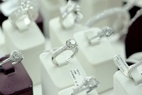 Ngành công nghiệp kim cương đối mặt với nhiều thách thức
