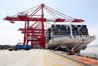 Hoạt động sản xuất ở châu Á tiếp tục chịu ảnh hưởng bởi rủi ro thuế quan của Mỹ
