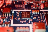 Mỹ dỡ bỏ lệnh hạn chế xuất khẩu phần mềm thiết kế chip sang Trung Quốc