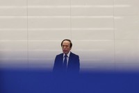 BOJ nghiêng về khả năng tăng lãi suất trong ngắn hạn
