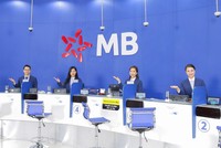 Tổng lợi nhuận trước thuế của ngân hàng hợp nhất quý 2 tăng 16,5% đạt 3.406 tỷ đồng, 6 tháng tăng 56% đạt 7.986 tỷ.