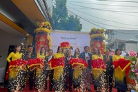 Nghi lễ cắt băng khai trương Phòng giao dịch Kim Bảng