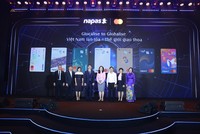Lãnh đạo NAPAS, Mastercard và đại diện 6 ngân hàng phát hành thẻ đồng thương hiệu