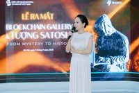Bà Nguyễn Vân Hiền, Phó chủ tịch kiêm Tổng Thư ký, Hiệp hội Blockchain và Tài sản số Việt Nam chia sẻ về Tượng Satoshi tại Việt Nam - biểu tượng văn hóa phi tập trung và khát vọng đổi mới sáng tạo.