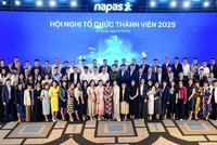 Hội nghị Tổ chức Thành viên năm 2025 không chỉ là dịp tổng kết những kết quả đã đạt được trong năm qua, mà còn thể hiện cam kết của NAPAS trong việc đồng hành cùng các tổ chức thành viên, thúc đẩy đổi mới sáng tạo, mở rộng hợp tác và phát triển hệ sinh thái thanh toán số toàn diện. 