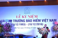 Tổng doanh thu phí bảo hiểm toàn thị trường vượt mốc 100.000 tỷ đồng  