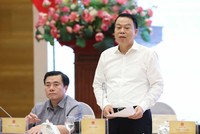 Thứ trưởng Bộ Tài chính Nguyễn Đức Chi thông tin tại họp báo Chính phủ chiều 6/10.