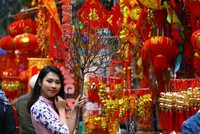 Không khí Tết ngập tràn phố cổ Hà Nội