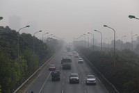 Hà Nội chìm trong sương mù sáng Giáng Sinh