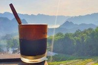 Ngắm bình minh trên đỉnh núi Pù Luông