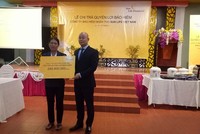 Sun Life Việt Nam chi trả quyền lợi bảo hiểm gần 900 triệu đồng cho khách hàng tại Gia Lai 