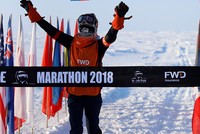 Người phụ nữ Việt Nam đầu tiên chinh phục thành công cự ly 42km tại Marathon Bắc Cực 2018