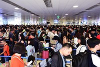 Trải nghiệm tệ ở sân bay Tân Sơn Nhất