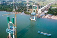 Dự án đường cao tốc Bến Lức - Long Thành do Tổng công ty Đầu tư và phát triển đường cao tốc Việt Nam làm chủ đầu tư.