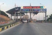 Một trong những trạm BOT còn vướng mắc chưa được xử lý - (Ảnh TN).