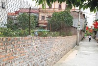 Giá nhiều mảnh đất trong ngõ ở xã Hải Bối (Đông Anh, Hà Nội) đã tăng 8 - 10 triệu đồng/m2 so với năm 2020 Ảnh: H.Q