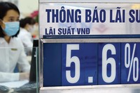 Dư địa để giảm tiếp lãi suất huy động là rất hạn chế. Ảnh: Dũng Minh.
