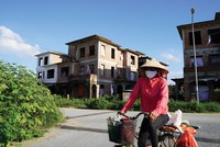 Thị trường bất động sản không thuận lợi ảnh hưởng lớn tới việc xử lý nợ xấu của các ngân hàng. Ảnh: Dũng Minh