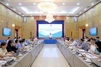 Thứ trưởng Bộ Kế hoạch và Đầu tư Trần Duy Đông chủ trì cuộc họp với cộng đồng doanh nghiệp, hiệp hội ngành hàng về đánh giá tình hình hoạt động của doanh nghiệp, kiến nghị, giải pháp. Ảnh Đức Trung