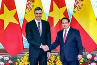 Thủ tướng Phạm Minh Chính và Thủ tướng Tây Ban Nha Pedro Sánchez. Ảnh: Đức Thanh