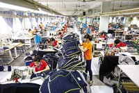 Doanh nghiệp xuất khẩu được khuyến nghị đẩy nhanh việc đa dạng hóa sản phẩm và thị trường xuất khẩu để phân tán rủi ro