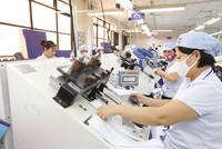 Mức thuế đối ứng của Mỹ tăng rất cao khiến các doanh nghiệp, nhất là trong ngành hàng xuất khẩu nhiều như dệt may, chịu ảnh hưởng lớn (Ảnh: Dũng Minh)