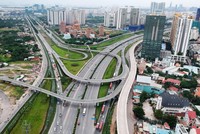 UBND TP.HCM yêu cầu các sở, ban, ngành, địa phương đôn đốc đẩy nhanh tiến độ phân bổ và giải ngân vốn đầu tư công năm 2025.