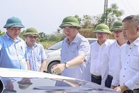Đồng chí Trần Duy Đông - Chủ tịch UBND tỉnh đã trực tiếp kiểm tra, chỉ đạo giải quyết các khó khăn, vướng mắc tại các khu công nghiệp trên địa bàn huyện Sông Lô và huyện Lập Thạch