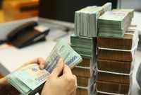Giao bổ sung kế hoạch đầu tư công trung hạn vốn ngân sách trung ương cho các bộ, địa phương