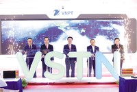 Khai trương tuyến cáp đất liền VSTN. Ảnh: Đức Thanh