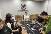 Hai “ông trùm” chi tiền quảng cáo, lôi kéo con bạc người nước ngoài vào Poker Lucas Palace