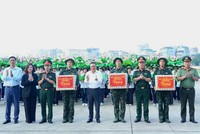 Chủ tịch Hà Nội thăm các khối tập luyện diễu binh, diễu hành kỷ niệm A80