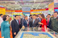 Quảng Ninh khai mạc Triển lãm thành tựu phát triển kinh tế - xã hội