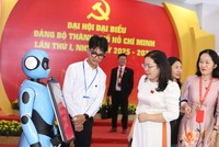 Mãn nhãn với các màn trình diễn công nghệ tại Đại hội Đảng bộ TP.HCM