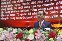 Phó Bí thư tỉnh ủy, Chủ tịch HĐND tỉnh Cà Mau Phạm Văn Thiều thông qua Dự thảo văn kiện Báo cáo chính trị nhiệm kỳ 2020-2025, định hướng phát triển nhiệm kỳ 2025-2030 trình Đại hội