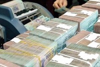 Chính phủ ban hành Nghị quyết số 66.5/2025/NQ-CP về tháo gỡ, xử lý vướng mắc trong việc sử dụng nguồn tăng thu ngân sách trung ương năm trước bổ sung dự phòng ngân sách trung ương năm sau.