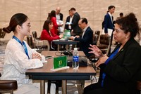 Hơn 100 thỏa thuận hợp tác, biên bản ghi nhớ được ký kết giữa các doanh nghiệp Việt Nam và đối tác quốc tế.