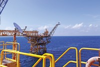 Thực tiễn qua 40 năm Đổi mới, kinh tế nhà nước đã từng bước phát huy được vai trò chủ đạo. Ảnh: Phong Sơn 