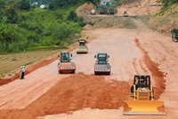 Nước rút 3.000 km cao tốc 