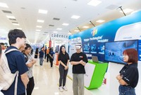 Trải nghiệm công nghệ mới tại Trung tâm đổi mới sáng tạo quốc gia.