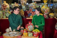 Phiên livestream của nghệ nhân Vũ Như Quỳnh - truyền nhân đời thứ 16 của dòng gốm gia đình tại làng gốm Bát Tràng