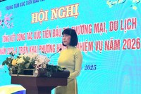 Bà Quảng Xuân Lụa, Giám đốc Trung tâm Xúc tiến Đầu tư, Thương mại và Du lịch tỉnh An Giang phát biểu tại Hội nghị