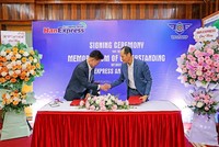 Giám đốc VSC HCM & Chủ tịch HanExpress ký kết Biên bản ghi nhớ hợp tác